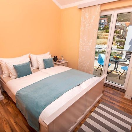 Apartmani Dubrava โปดสตรานา ภายนอก รูปภาพ