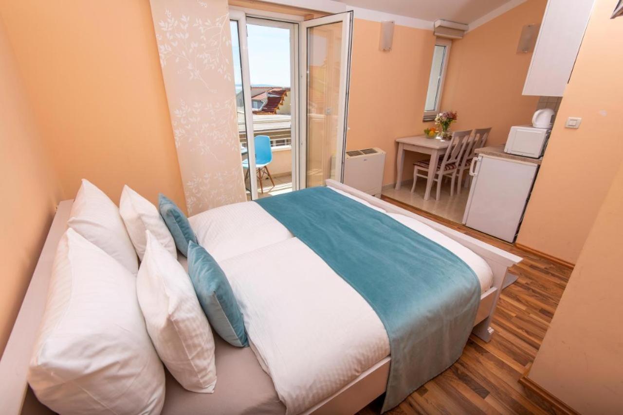 Apartmani Dubrava โปดสตรานา ภายนอก รูปภาพ