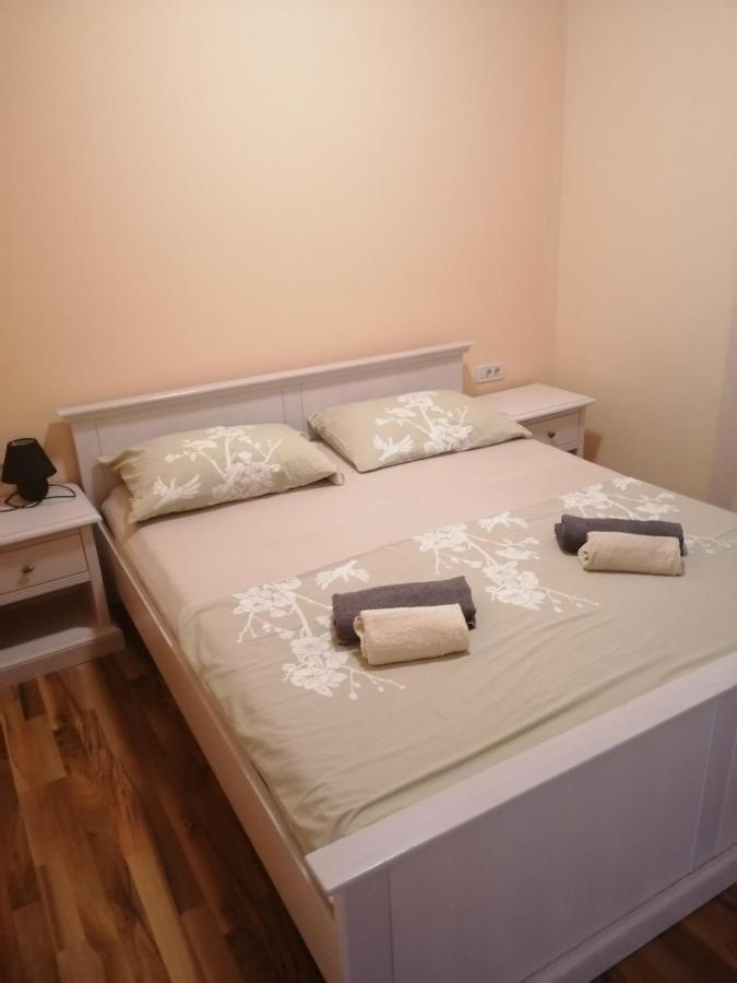 Apartmani Dubrava โปดสตรานา ภายนอก รูปภาพ