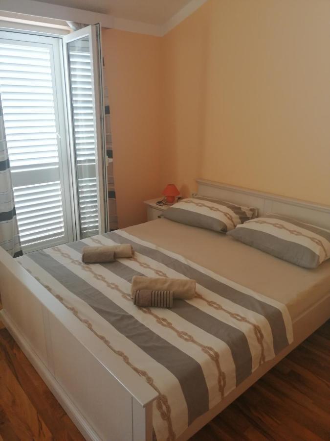 Apartmani Dubrava โปดสตรานา ภายนอก รูปภาพ