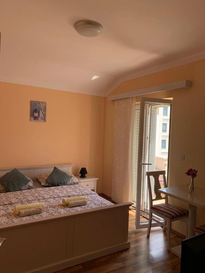 Apartmani Dubrava โปดสตรานา ภายนอก รูปภาพ